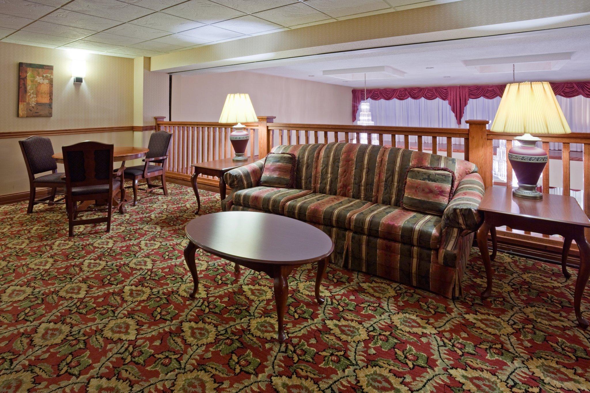 Holiday Inn & Suites Wausau-Rothschild By Ihg Экстерьер фото