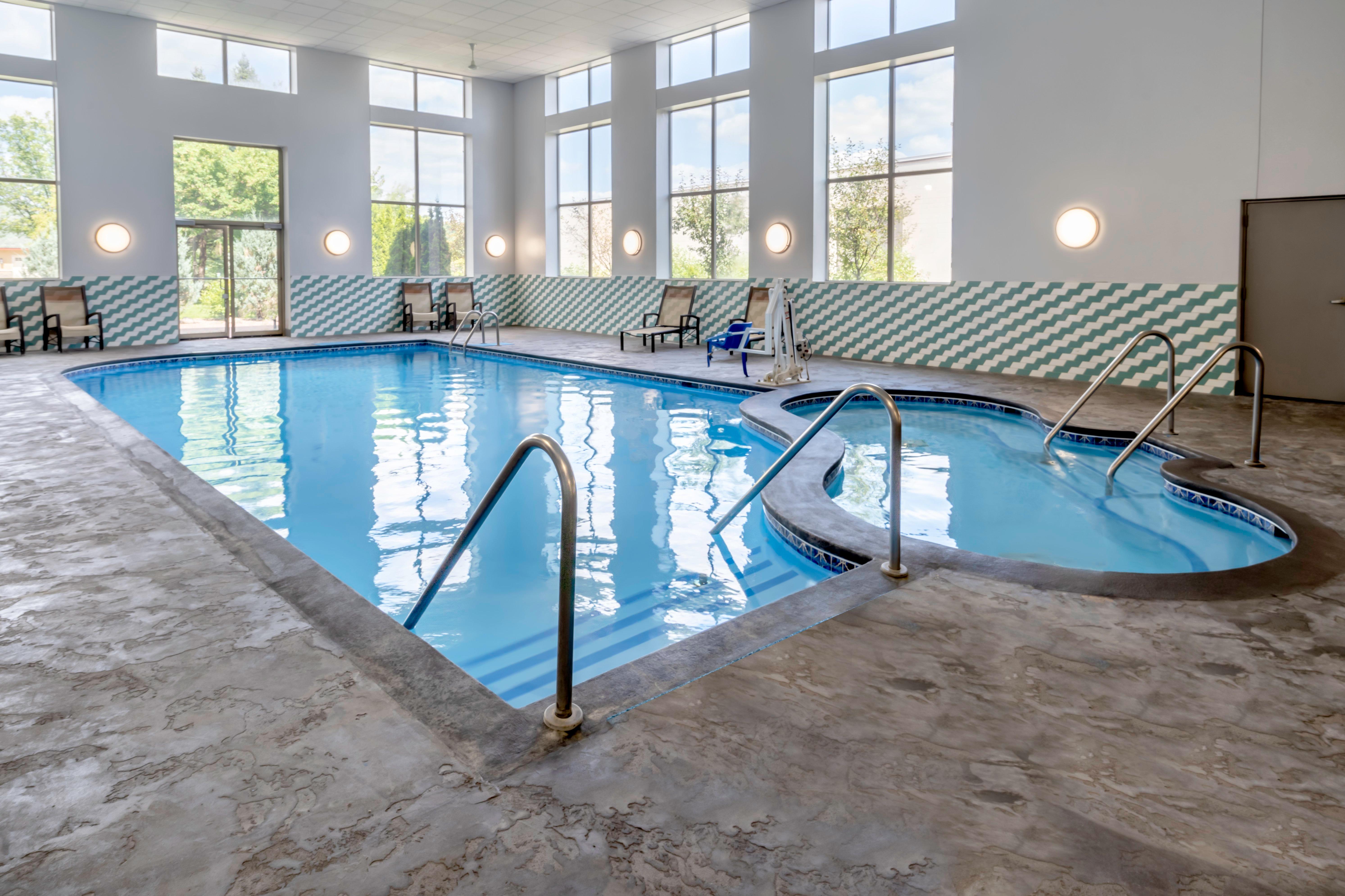 Holiday Inn & Suites Wausau-Rothschild By Ihg Экстерьер фото