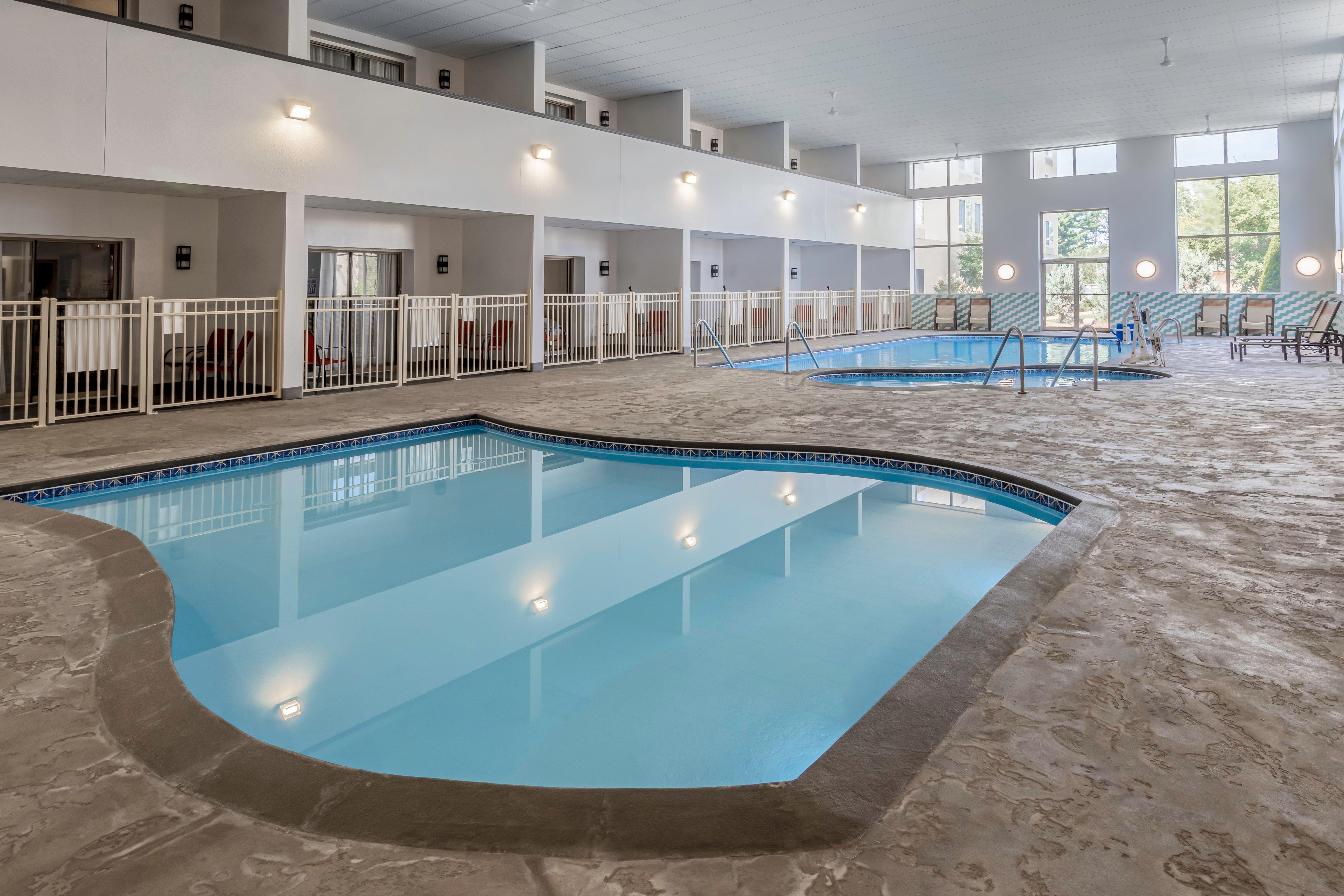 Holiday Inn & Suites Wausau-Rothschild By Ihg Экстерьер фото