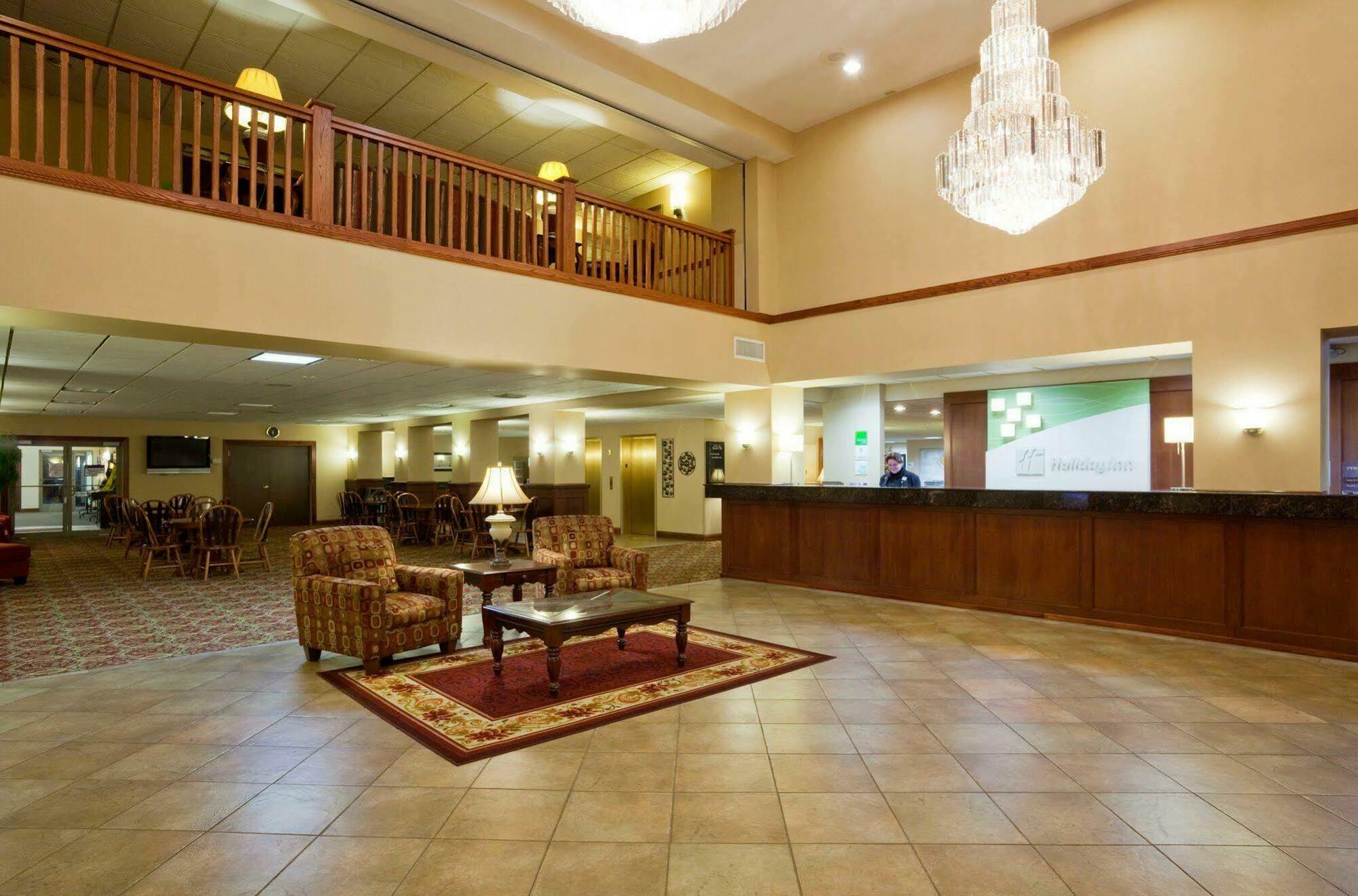 Holiday Inn & Suites Wausau-Rothschild By Ihg Экстерьер фото